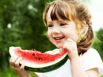 李姓眼前一亮的女孩名字 李姓眼前一亮的女孩名字